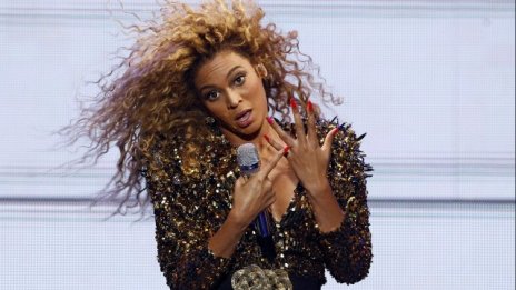 Бионсе оглави класацията на Billboard за албуми