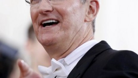 Тим Кук премина в контраатака