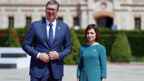 Президентите на Сърбия и Косово се срещнаха под натиска на ЕС за разрешаване на кризата