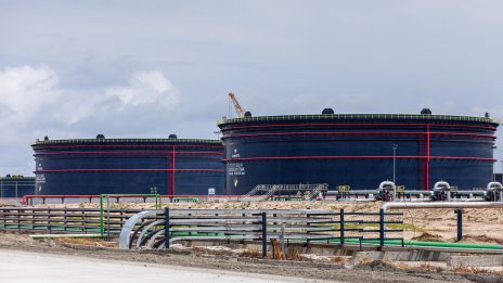 Южноафриканско петролно лоби търси инвеститори с призив за изменение на нов закон