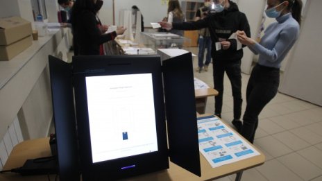 ЦИК: Имало е проблем с инсталирането на 10 машини за гласуване