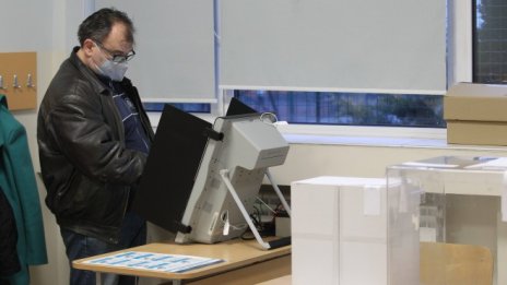 Близо 100 сигнала за нередности по време на изборите са отчетени към 10 ч.