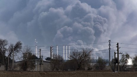Иран преживя най-тежкия си ден на въздушни удари, пазарите очакват скорошен край на войната