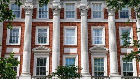 Лондон е лидер при глобалните продажби на супер луксозни имоти