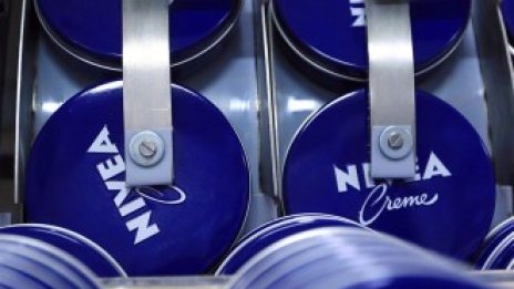 Производителят на Nivea продава повече сапуни и по-малко слънцезащитни продукти