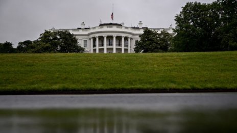 Вашингтон и Москва започват да смекчават мерките срещу коронавируса