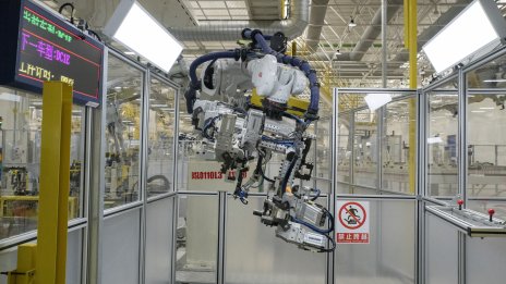 На хоризонта се задават фабрики, управлявани от изкуствен интелект