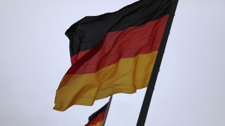 Властите в Германия искат парламентът да одобри аванс за ПВО система от Израел