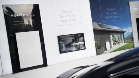 Анализатор: Tesla ще завладее и пазара за съхранение на енергия