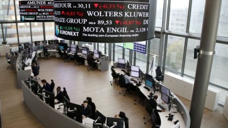 Британският FTSE затвори на рекордни нива