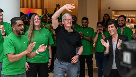 И Apple забранява на служителите си да ползват ChatGPT