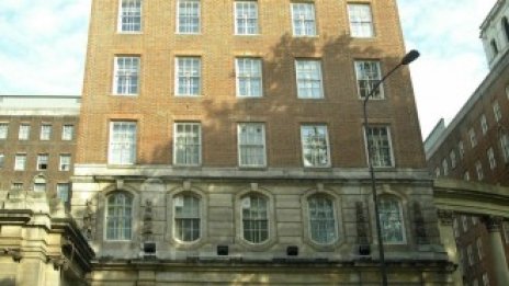 Емблематичният хотел Grosvenor House в Лондон е обявен за продажба