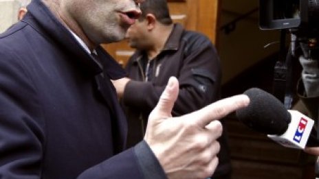 От лагера на Оланд втвърдиха тона преди срещата с Меркел