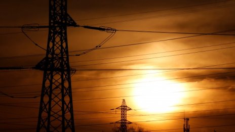 Експерти: Електроенергията ще поскъпне, но не драстично