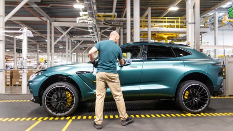 Aston Martin ще съкрати до 20% от работната си сила заради проблеми с преструктурирането