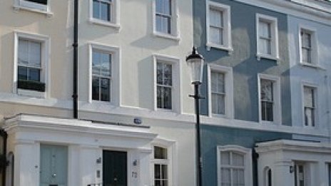 Офертните жилищни цени в Лондон с най-голям спад от година през август