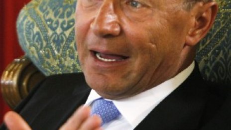 Бъсеску: Ако продължим със заемите за изплащане на заплати и пенсии, ще фалираме