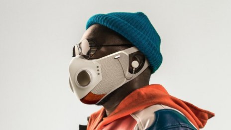 Рапърът Will.i.am пуска високотехнологични предпазни маски