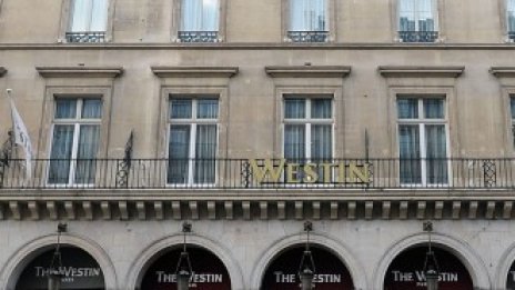 Продажба на луксозен хотел в Париж за 800 млн. евро е тест за пазара