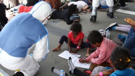 ЕС ще поиска от ООН разрешение за военна операция в либийски води