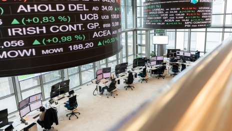 Европейските фондови борси затвориха предимно с понижения