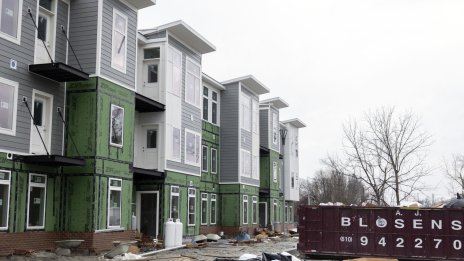 Потребителските възгледи в САЩ относно достъпа до кредити остават песимистични