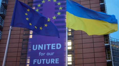ЕС даде предварително одобрение на заема от 90 млрд. евро за Украйна, Унгария оттегли ветото си 