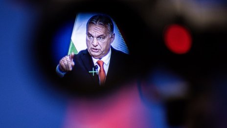 Орбан купува изборите със замразяване на цените на основни храни  