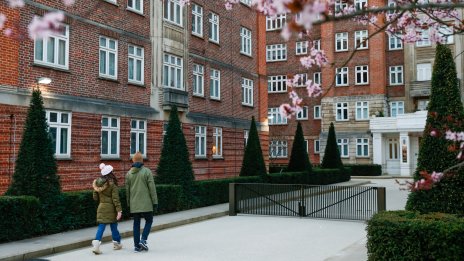 Казахстански олигарх продаде имение близо до Бъкингамския дворец за 35 млн. паунда