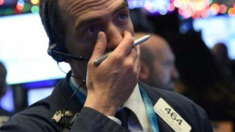 Опасенията за глобалния растеж подлагат на натиск американските индекси*