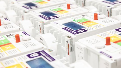 Нова технология при електромобилното зареждане внася ред в хаоса