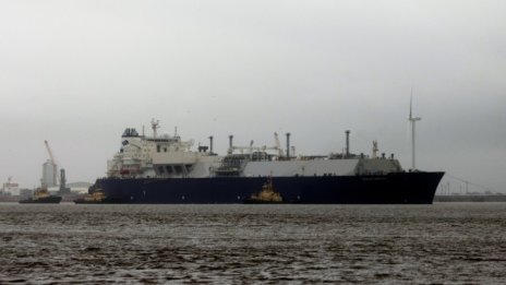 Петролът поевтинява след сделката ЕС-САЩ за LNG	