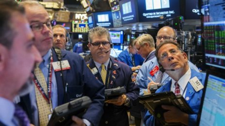 Goldman: Ето кои акции да търсите или да избягвате, ако Фед вдигне лихвите