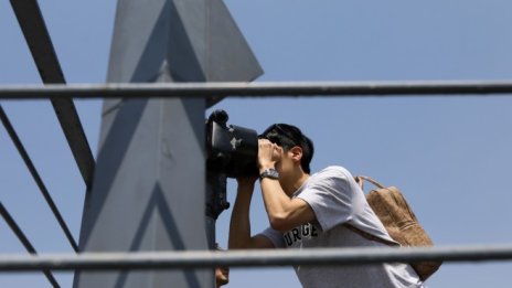 Светът излиза от хегемонията на САЩ, но не откъсва очи от тях