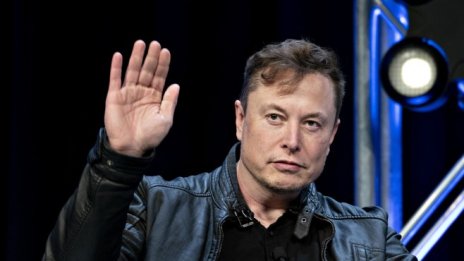 Мъск поздрави служителите на Tesla преди излизането на новия отчет на компанията