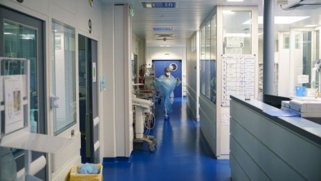 Болниците все още имат готовност за по-голямо увеличение на COVID болните