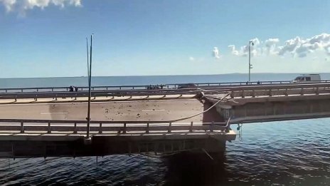 Уязвим ли е Кримският мост от атаки по море?