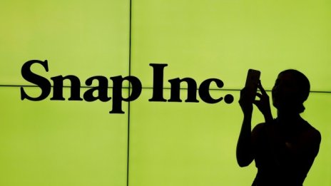 Snap рестартира растежа на потребителите в Snapchat