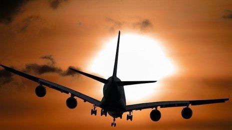 Правителството вдигна таксата за аеронавигационно обслужване