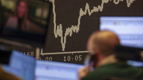 Икономическите данни и отчетите подкрепиха европейските индекси
