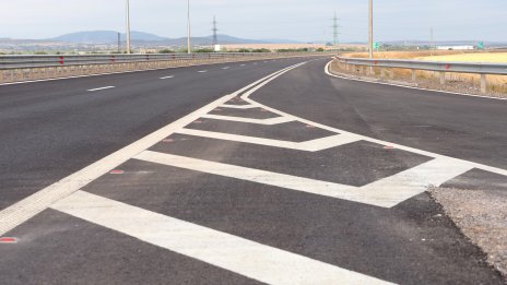 Експерт: Строим по по-малко от 5 км автомагистрали годишно