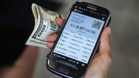 Популярността на мобилното банкиране носи нови предизвикателства на банките