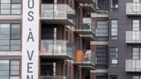 Неутолимото желание за имоти тласка дълга на канадските домакинства до нов рекорд