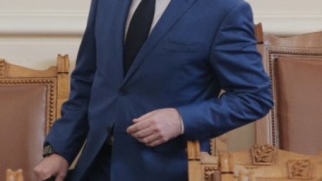 Горанов: Обмисляме екологичен принцип на облагане на автомобилите