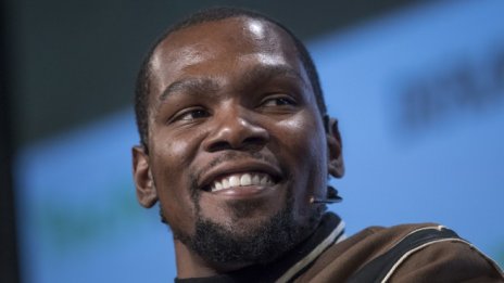 Звезди на NBA инвестират във финтех сартъпа Goalsetter