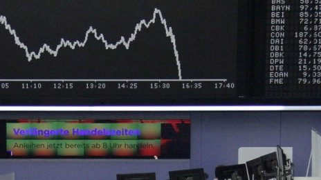 DAX приключи сесията под 9 000 пункта