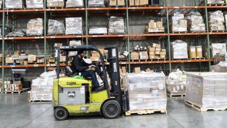 Последните икономически данни показват, че Фед е далече от победа срещу инфлацията