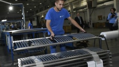 Корадо-България със спад на приходите и печалбата, но ще разпредели дивидент за полугодието