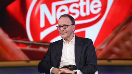 Смяната на лидера на Nestle подсказва, че се задават трудни времена