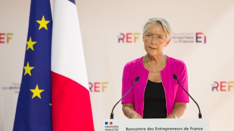 Френското правителство цели да спести 10 млрд. евро, за да свие бюджетния дефицит